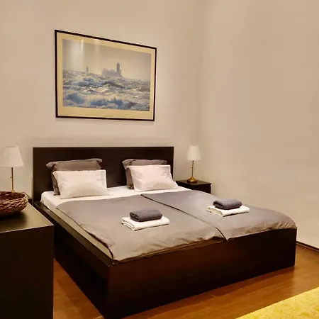Apartment Broadway Downtown Deluxe *